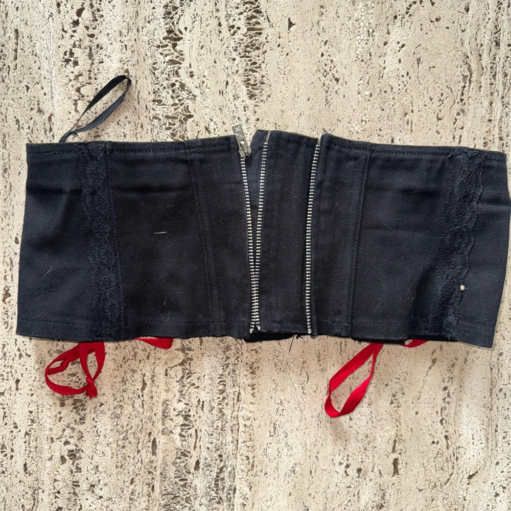 Tripp NYC Black and Red Lace-Up Corset Belt - Picture 2 of 7